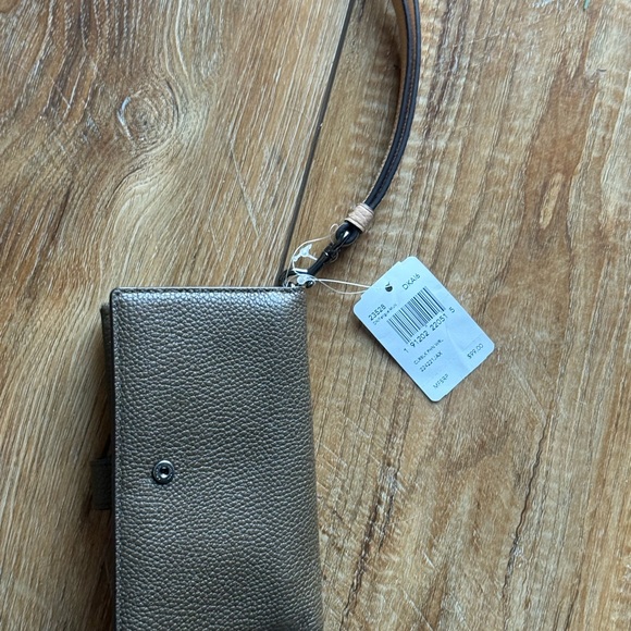 Coach Two-Toned Brown Wallet - Picture 4 of 5